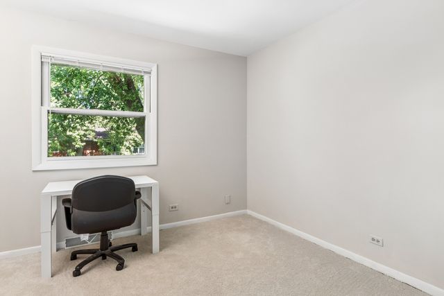 3 Vigilance Court, Bolingbrook, IL 60440