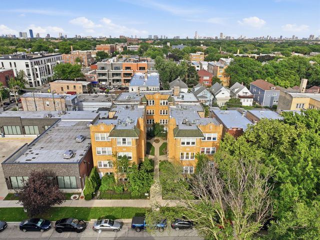 4343 N Sacramento Avenue 2A, Chicago, IL 60618
