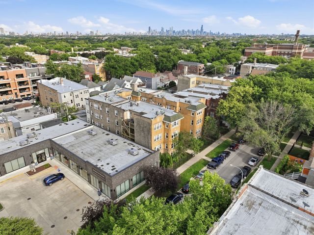 4343 N Sacramento Avenue 2A, Chicago, IL 60618