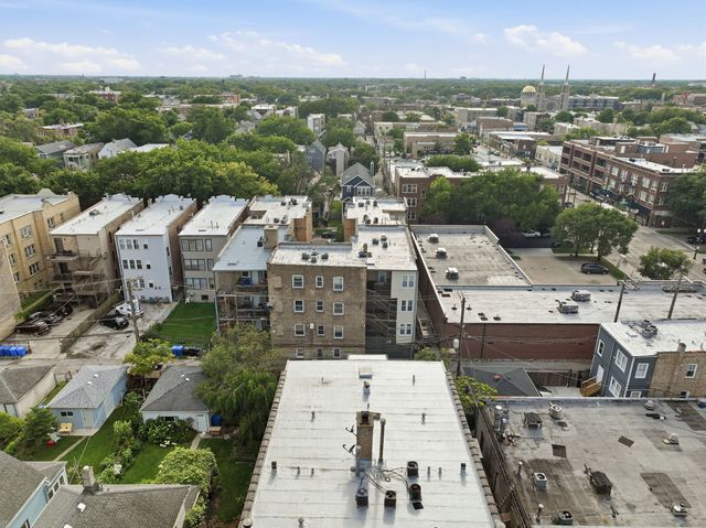 4343 N Sacramento Avenue 2A, Chicago, IL 60618