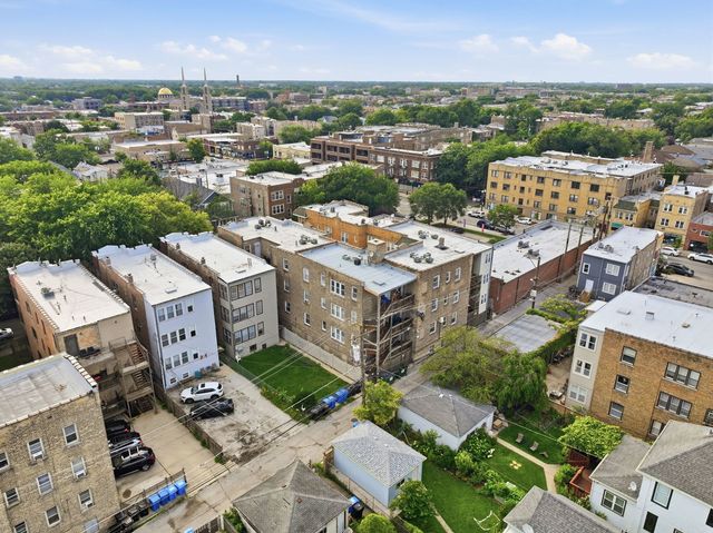4343 N Sacramento Avenue 2A, Chicago, IL 60618
