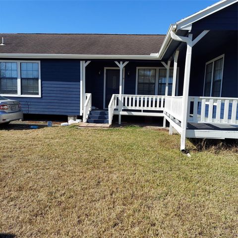 6047 W Creek Road, East Bernard, TX 77435