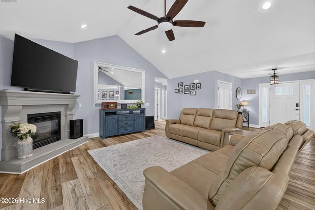 8531 Old Forest Drive NE, Leland, NC 28451