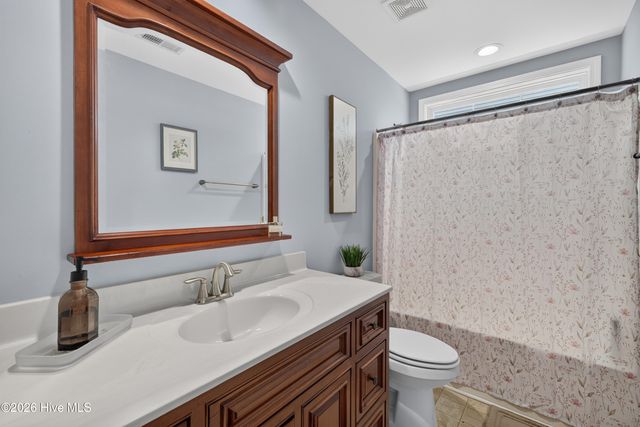 8531 Old Forest Drive NE, Leland, NC 28451