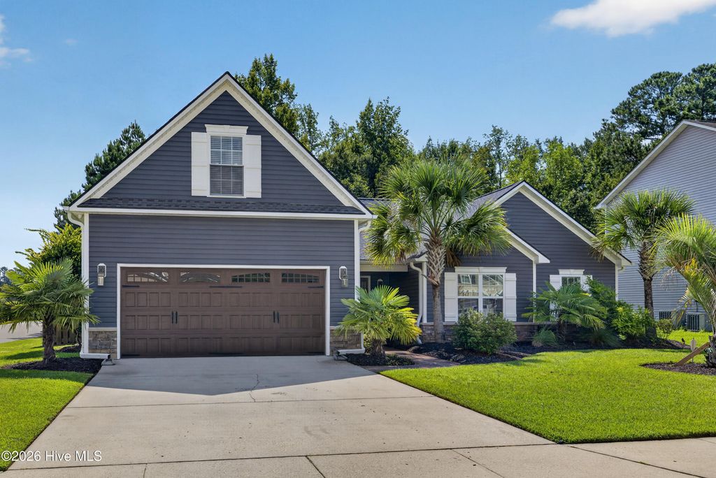 8531 Old Forest Drive NE, Leland, NC 28451