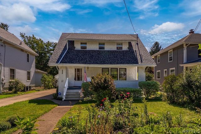 256 Maple Avenue, Hamburg, NY 14075