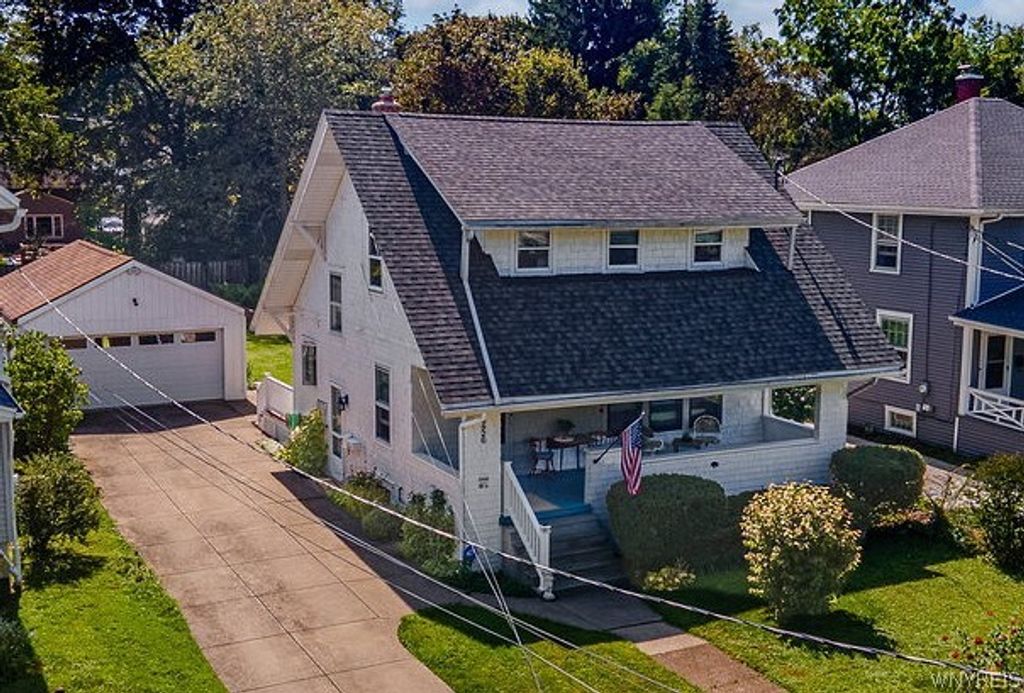 256 Maple Avenue, Hamburg, NY 14075
