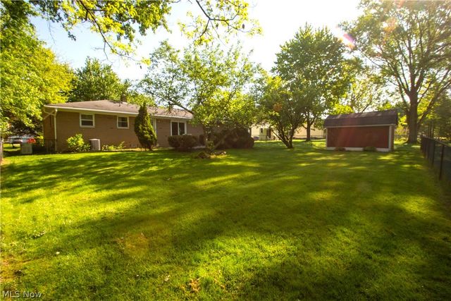 3256 Valley Forge Drive, Brunswick, OH 44212