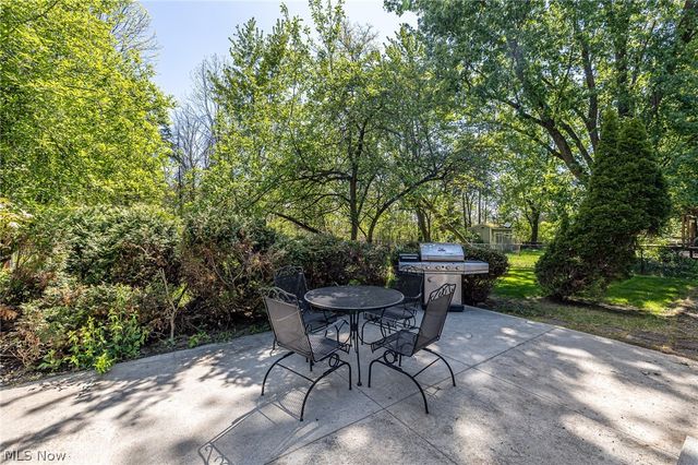 3256 Valley Forge Drive, Brunswick, OH 44212