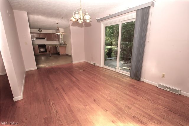 3256 Valley Forge Drive, Brunswick, OH 44212