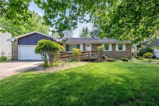 3256 Valley Forge Drive, Brunswick, OH 44212