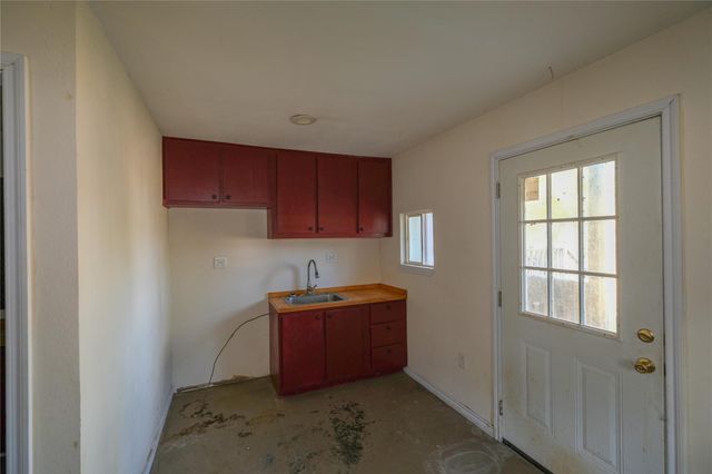 174 W Creek, Trinity, TX 75862