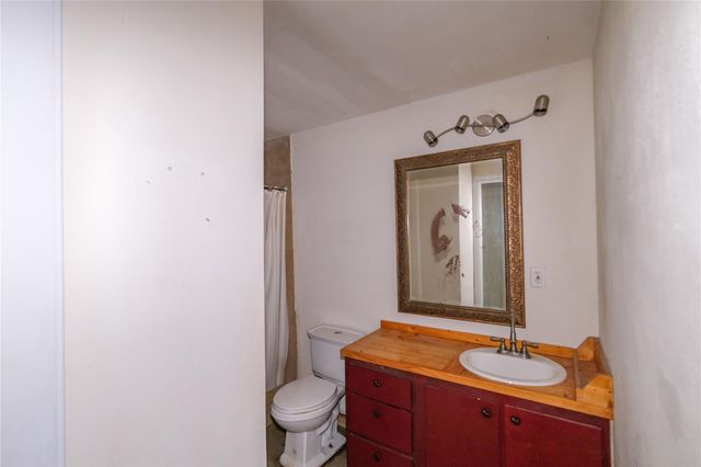 174 W Creek, Trinity, TX 75862