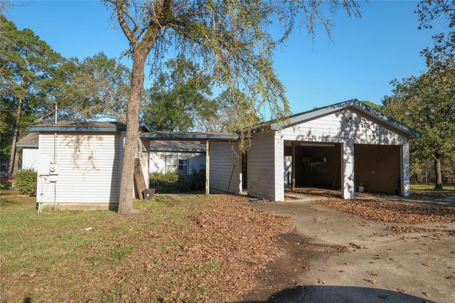 174 W Creek, Trinity, TX 75862