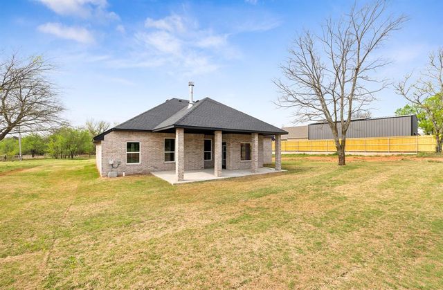2412 County Road 1240, Blanchard, OK 73010