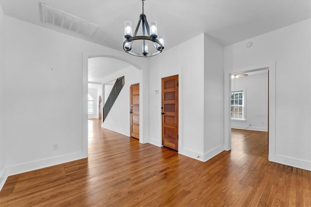 609 S Main Avenue, Lincoln, AR 72744
