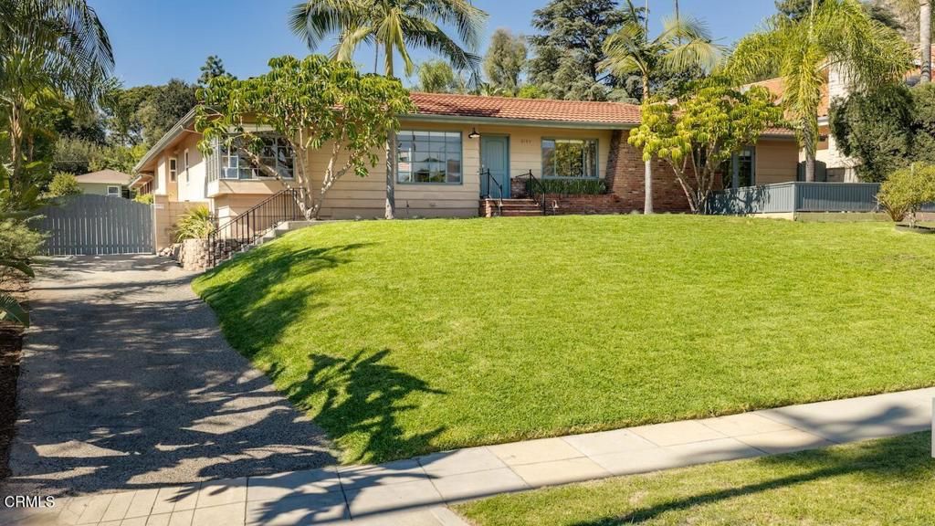 2195 Mendocino Lane, Altadena, CA 91001 — exterior