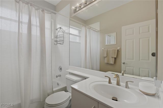 7750 Cameron CIR, Fort Myers, FL 33912