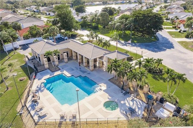 7750 Cameron CIR, Fort Myers, FL 33912