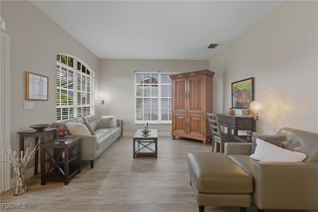 7750 Cameron CIR, Fort Myers, FL 33912