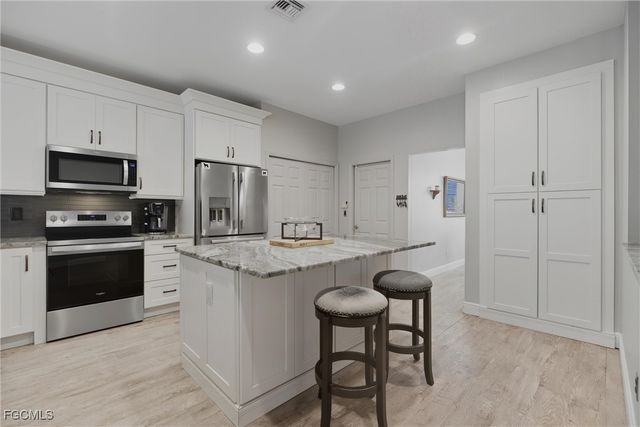 7750 Cameron CIR, Fort Myers, FL 33912