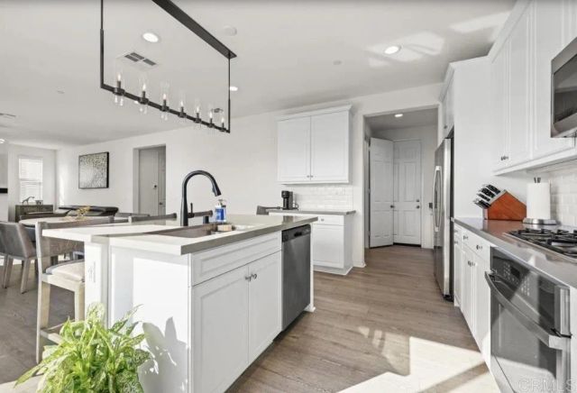 27960 Moosa Creek Way, Valley Center, CA 92082