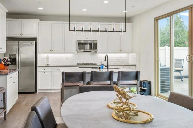 27960 Moosa Creek Way, Valley Center, CA 92082