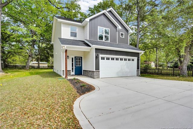 610 N Main St Street, Raeford, NC 28376
