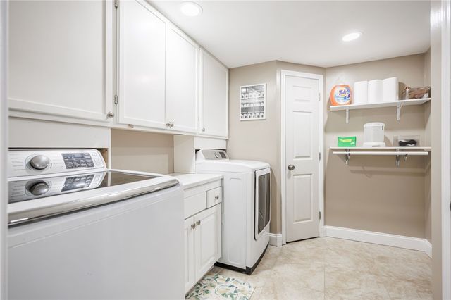 1326 Manitou Rd, Greece, NY 14468