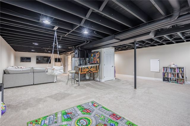 1326 Manitou Rd, Greece, NY 14468