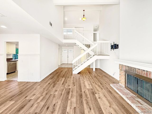 25521 Alisal Ave, Laguna Hills, CA 92653