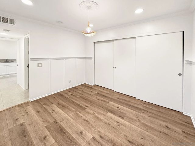 25521 Alisal Ave, Laguna Hills, CA 92653