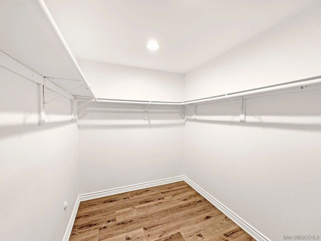 25521 Alisal Ave, Laguna Hills, CA 92653