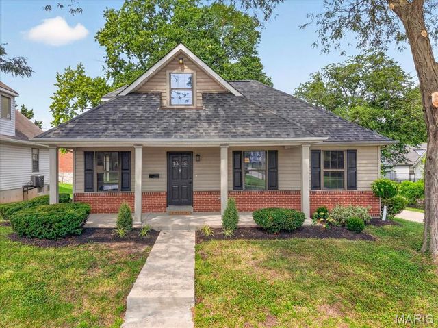 1315 Montrose Avenue, St Louis, MO 63104