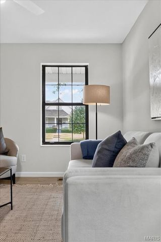 1315 Montrose Avenue, St Louis, MO 63104