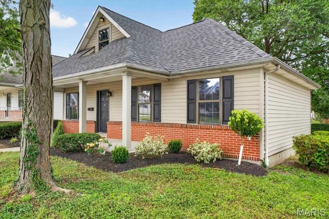 1315 Montrose Avenue, St Louis, MO 63104