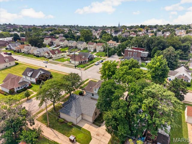 1315 Montrose Avenue, St Louis, MO 63104
