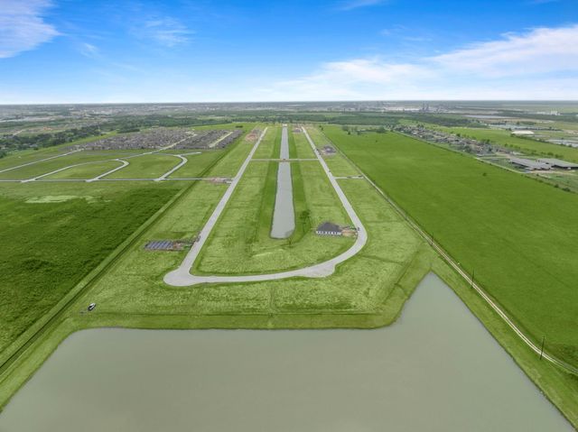 12214 Old Fashion Circle, Mont Belvieu, TX 77535