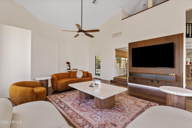 5773 W SHANNON Street, Chandler, AZ 85226