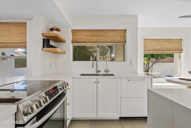 5773 W SHANNON Street, Chandler, AZ 85226