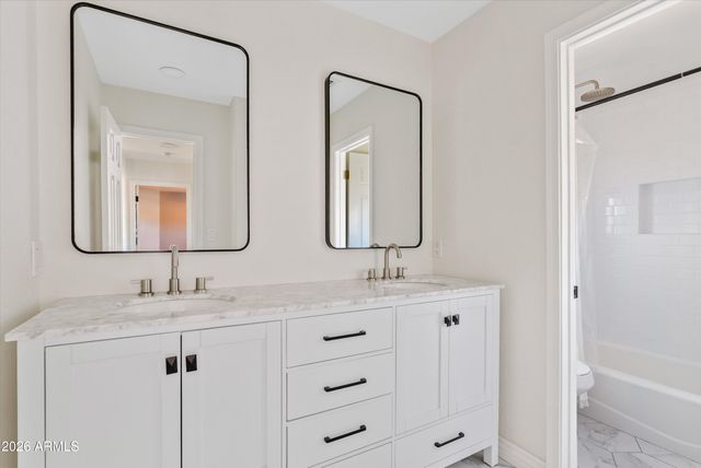 5773 W SHANNON Street, Chandler, AZ 85226