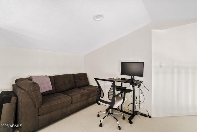 5773 W SHANNON Street, Chandler, AZ 85226