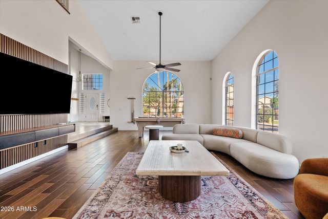 5773 W SHANNON Street, Chandler, AZ 85226