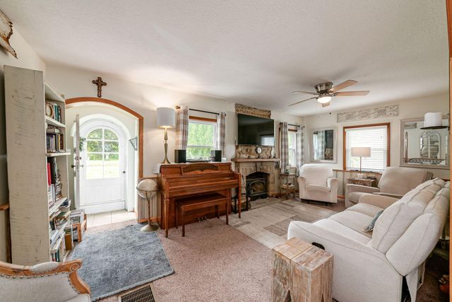 512 N Grener Avenue, Columbus, OH 43228