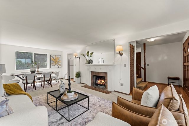14901 SE 47th Place, Bellevue, WA 98006