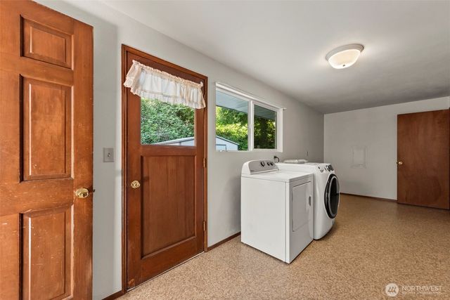 14901 SE 47th Place, Bellevue, WA 98006