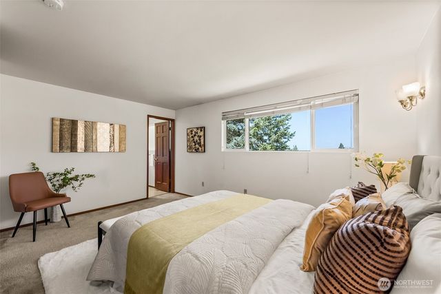 14901 SE 47th Place, Bellevue, WA 98006