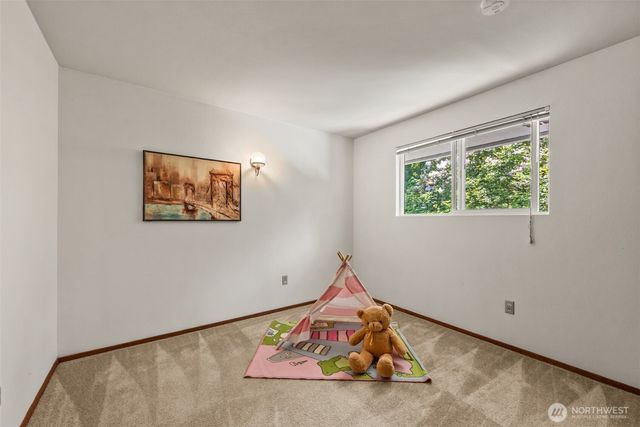 14901 SE 47th Place, Bellevue, WA 98006