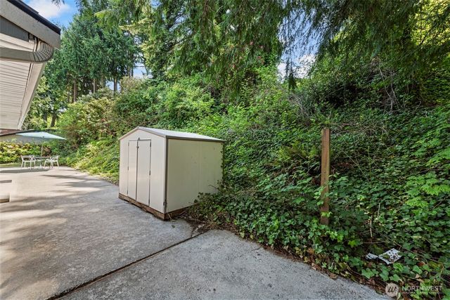 14901 SE 47th Place, Bellevue, WA 98006