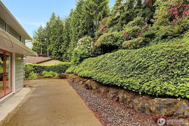 14901 SE 47th Place, Bellevue, WA 98006